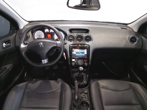 Imagen 10 de 11 de Peugeot 308 1.6 Feline Hdi 115cv