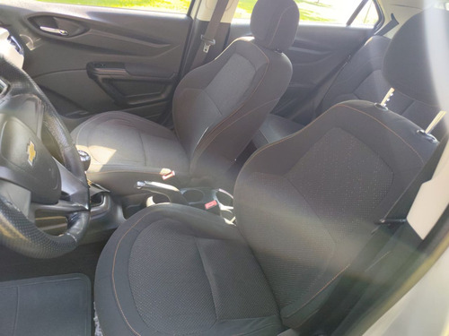Chevrolet Onix Hatch 1.4 4P FLEX LT