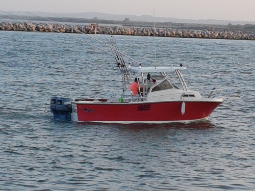 Mako Marine 250 Año 2005 Con 2 Motores Yamaha De 200hp