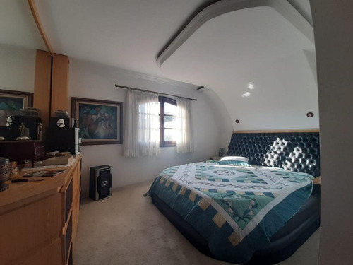 Imagem 29 de 30 de Sobrado Com 3 Dormitórios Mais Edícula, 327 M² - Venda Por R$ 1.200.000 Ou Aluguel Por R$ 4.400/ano - Jardim Planalto - Arujá/sp - So0335
