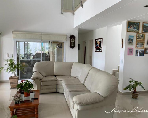 Venta Casa Canning, Los Talas