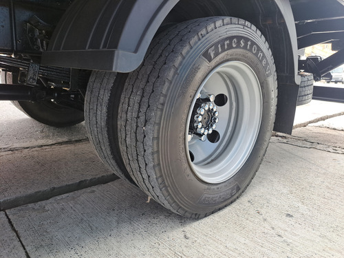 Ford Cargo 815 E Unico Dono Baixo Km Ano 10 Com Bau