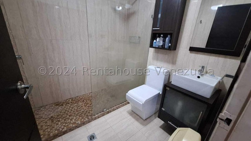 En Venta Casa Remodelada En La California Sur 25-3348 Le