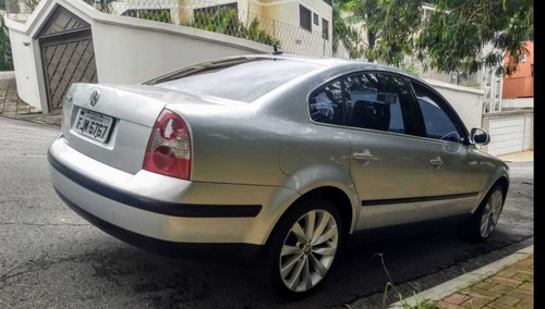 Volkswagen Passat 1.8 Turbo 4p Automática 2004