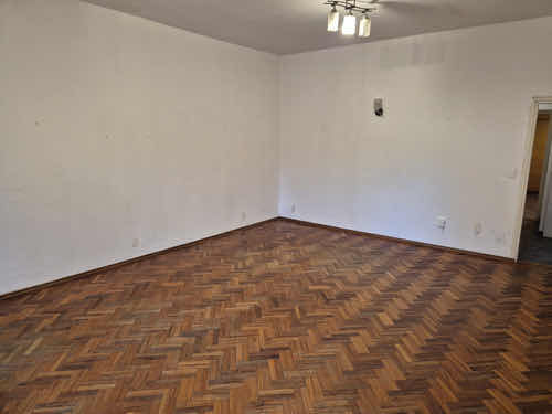 Alquiler Casa 2 Dormitorios En Malvin Con Cochera