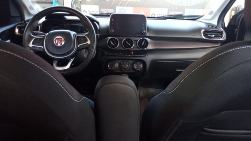 Imagem 6 de 9 de Fiat Cronos Precision 1.8 Preto 2019