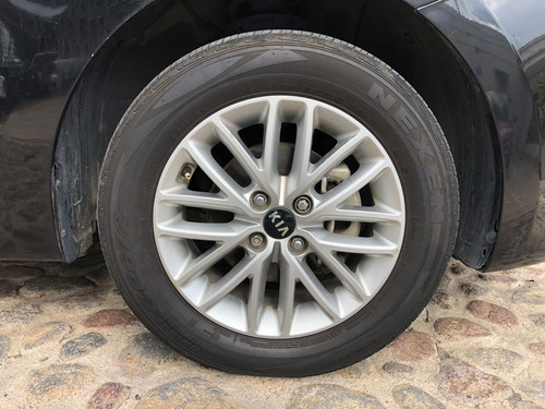 Imagen 14 de 15 de Kia Rio 2018