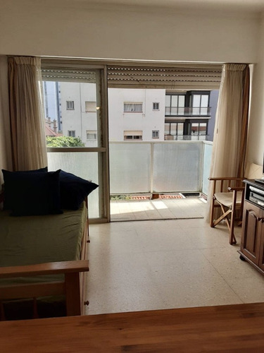 Imagen 10 de 25 de Departamento De Dos Ambientes Con Balcon Al Contrafrente Con Vista Abierta
