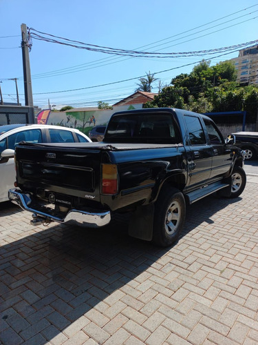 Toyota Hilux Hilux CD SRV 4x2 3.0 8V 90cv Diesel