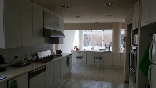 Casa En Venta En Las Lomas De Chapultepec (371082)