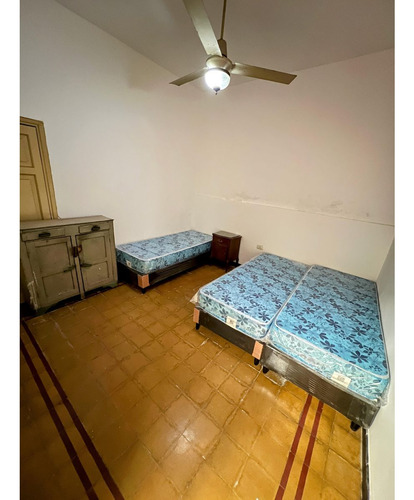 Alquiler. Centro. Casa 4 Dorm! Con Patio Quincho Y Asador! No Paga Expensas