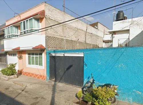 Casa En Remate Dentro De Nezahualcoyotl. Vc