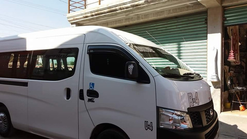 Botaguas Deflectores Nissan Urvan