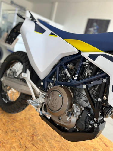 Imagen 4 de 16 de Husqvarna 701 Enduro 2020 Usada