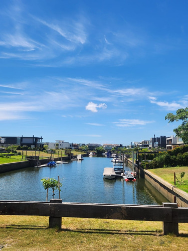 Lote En Venta En Yacht Nordelta, Retasado Bajo Su Valor.