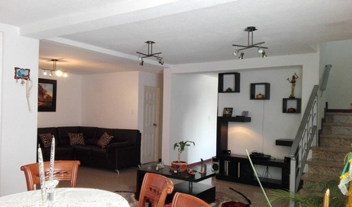 Imagen 2 de 21 de Casa En Venta Charallave Los Samanes (rm)
