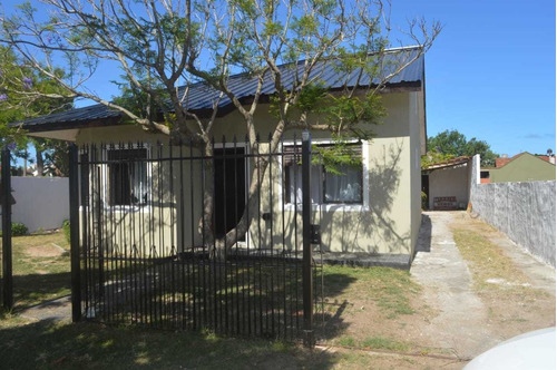 Imagen 1 de 13 de Casa 5 Ambientes Para 6 Personas