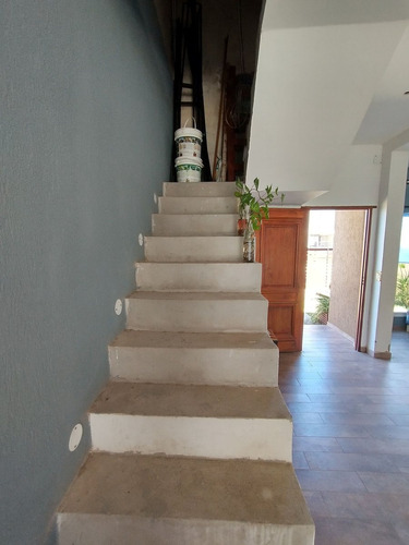 Venta Casa Con Pileta Y Parrilla Barrio Santa Ana