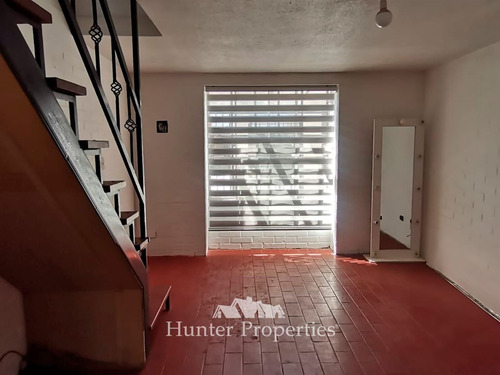 Casa En Venta De 2 Dorm. En Quilicura