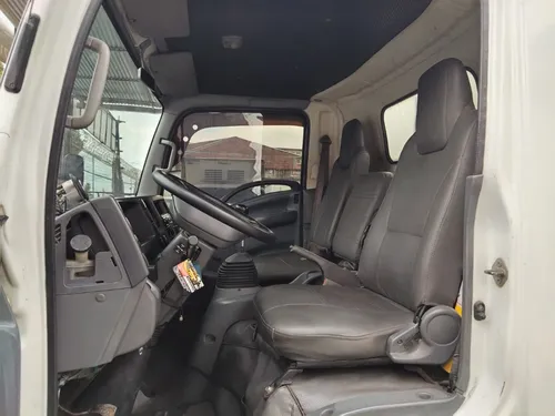Camion Chevrolet Npr Furgon Aislado Modelo 2013