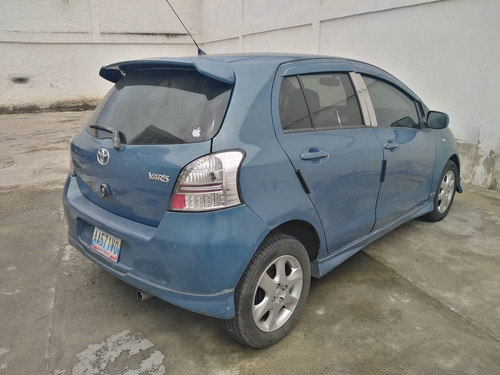 Imagen 4 de 13 de Toyota Yaris Automatico