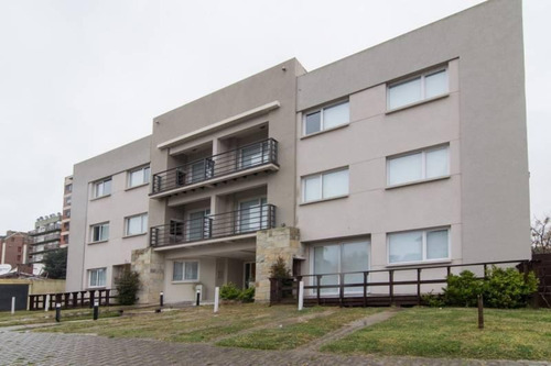 Imagen 1 de 7 de Departamento En Venta - 2 Ambientes - Pinamar Centro