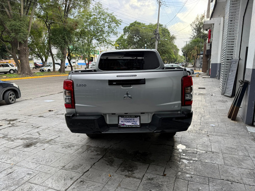 Mitsubishi L200 2.4 Cd Gls 4X4 At