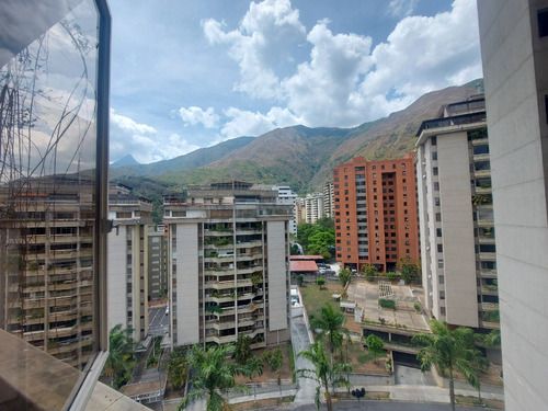 Con Hermosa Vista Al Avila Y A La Urbanización Terrazas De Avila, Lo Que Quieres, Ao 25-20319