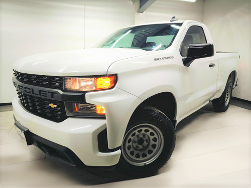 Chevrolet Silverado 2p 1500 WT Cab Reg V6/4.3 Aut 4x2 (A)