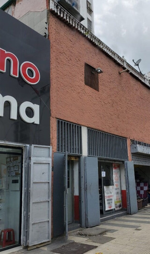 Imagen 4 de 26 de Excelente Local En Zona Muy Comercial Edificio Ormar , Área Total 296,07 M2, 2 Niveles, Planta Baja 157,46 M2 Y Mezzanina 138,61 M2, Sector Capuchino, Avenida San Martín, Caracas