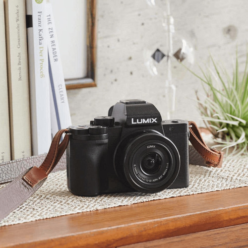Câmera Panasonic Lumix G100d Mirrorless Com Lente 12-32mm