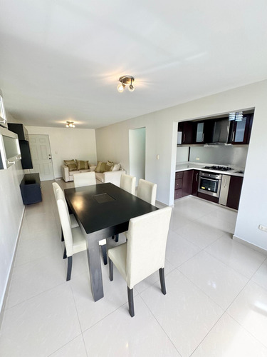 Apartamento En Venta En Conjunto Residencial Serranía / Ym