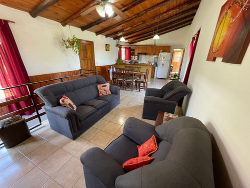 Imagen 3 de 10 de Casa Venta Carlos Paz
