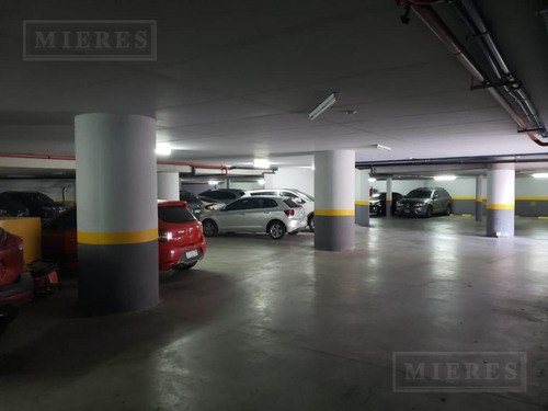 Oficina En Alquiler - Torre De Las Naciones, Tigre - Unidad De 220m2