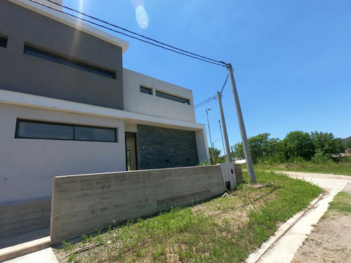 Imagen 2 de 23 de Re/max Vende Duplex 3 Dor Terrazas De Playa De Oro
