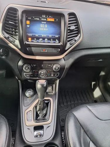 Jeep Cherokee 3.2 Longitude