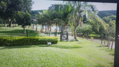 Imagem 4 de 12 de Chácara 27000m2, Casa Sede Com 3 Dormitórios, 2 Banheiros, Casa Hóspedes, Pastos, 2 Lagos, Piscina, Área Gourmet, Campo, Pomar, Horta - Ch00132 - 70009905