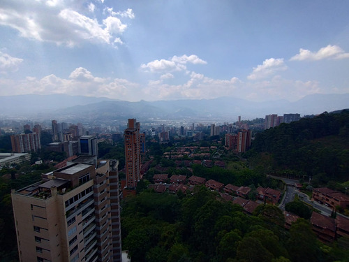 Apartamento Para La Venta La Calera Poblado - Medellín