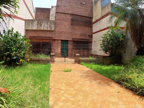 Imagen 9 de 17 de Casa En Venta En Ramos Mejia Centro