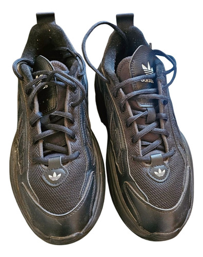 Zapatillas Adidas Ozgaia Negro Como Nuevas! (Usado)