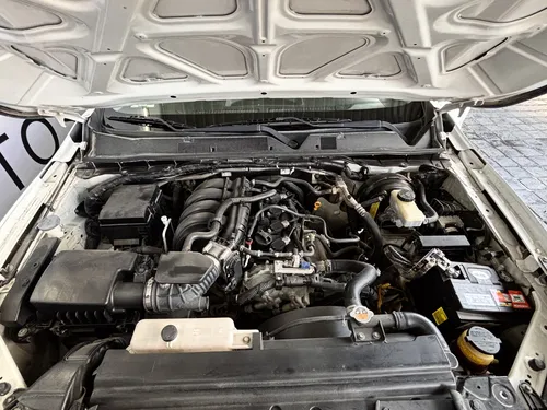 Nissan NP300 2.5 Doble Cabina S Pack Seg Mt