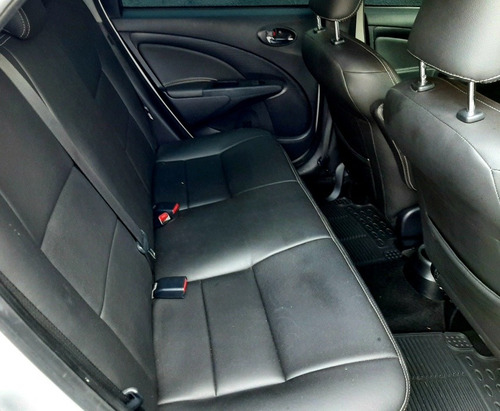 Imagem 8 de 10 de Toyota Etios 2019 1.5 X Plus 16v Aut. 5p