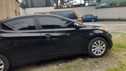 Imagen 5 de 12 de Hyundai 2012 Elantra Gls