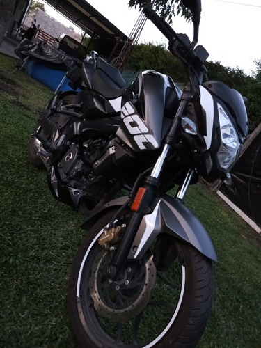 Imagen 5 de 16 de Bajaj Rouser Ns200