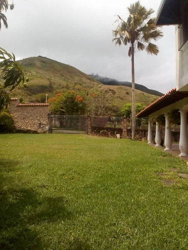Best House Vende Increíble Casa Estilo Hacienda Con Caballeriza Y Galpón De Gallinas Ponedoras En Morocopo Estado Aragua