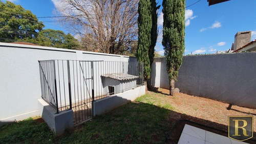 Imagem 6 de 15 de Casa Para Venda Em Guarapuava, Dos Estados, 2 Dormitórios, 1 Suíte, 1 Banheiro - Cs-0084_2-1031445
