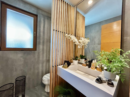 Condominio / Exclusiva Y Amplia Casa