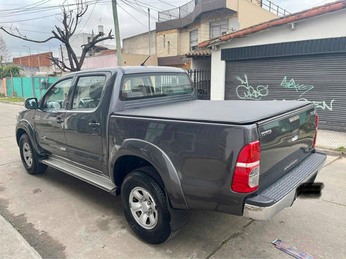 Imagen 5 de 13 de Toyota Hilux 3.0 Cd Sr 171cv 4x2 - B3 2015