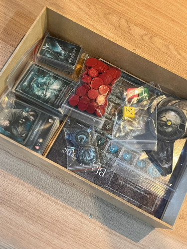 Juego De Mesa Bloodborne El Juego De Cartas Artesanal