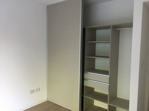 Imagen 7 de 9 de Venta De Hermoso Departamento En Vista Canning